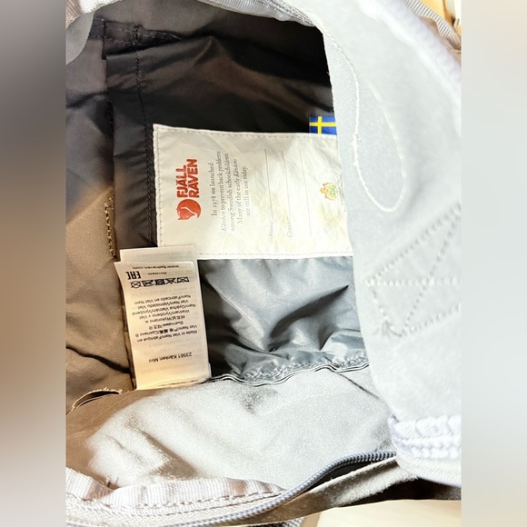 Fjallraven Kanken Classic Gray and Red Backpack - Picture 4 of 9